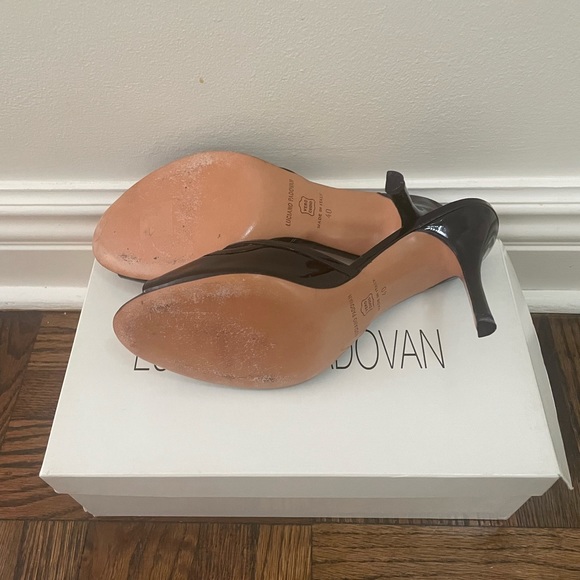 Luciano Padovan Patent Black Sandals - Picture 5 of 7